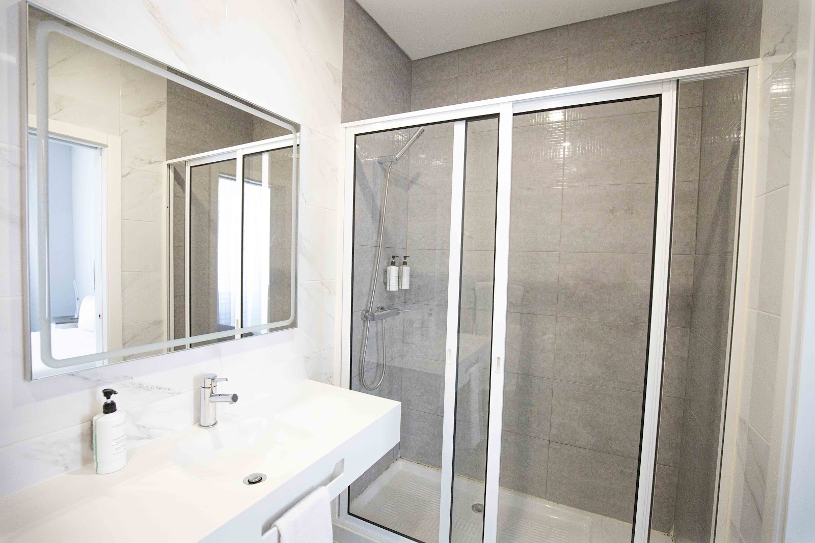 Grande Pensao Residencial Alcobia photo 3, hotel accommodation in Lisbon on the Camino Portuguese