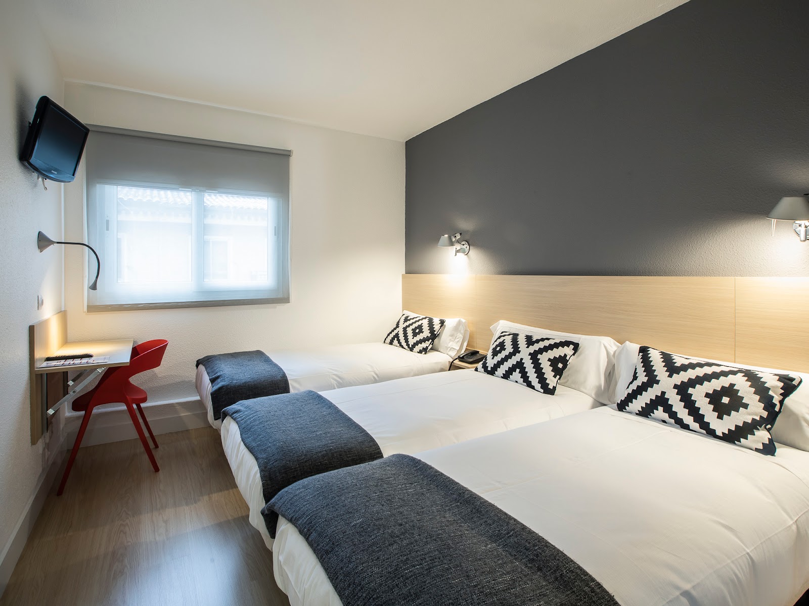 Hotel Burlada photo 6, hotel accommodation in Trinidad de Arre / Villava on the Camino Frances
