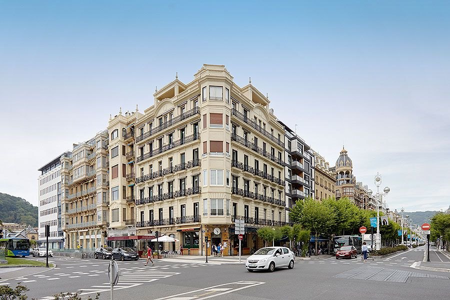 SanSebastianForyou / Mirandoalaconcha Rooms, guesthouse accommodation in San Sebastian on the Camino del Norte