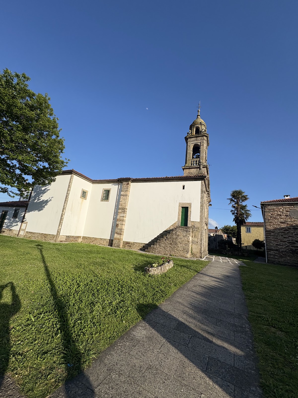 Albergue Cruceiro, albergue accommodation in Pedrouze / Arca on the Camino Frances