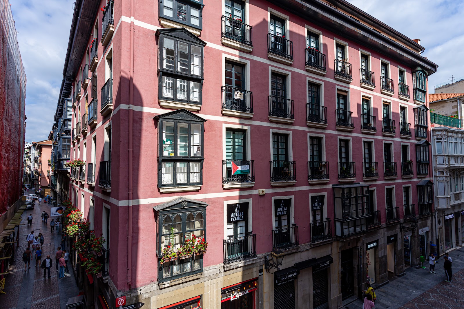 Casual Fuentes, hotel accommodation in Bilbao on the Camino del Norte