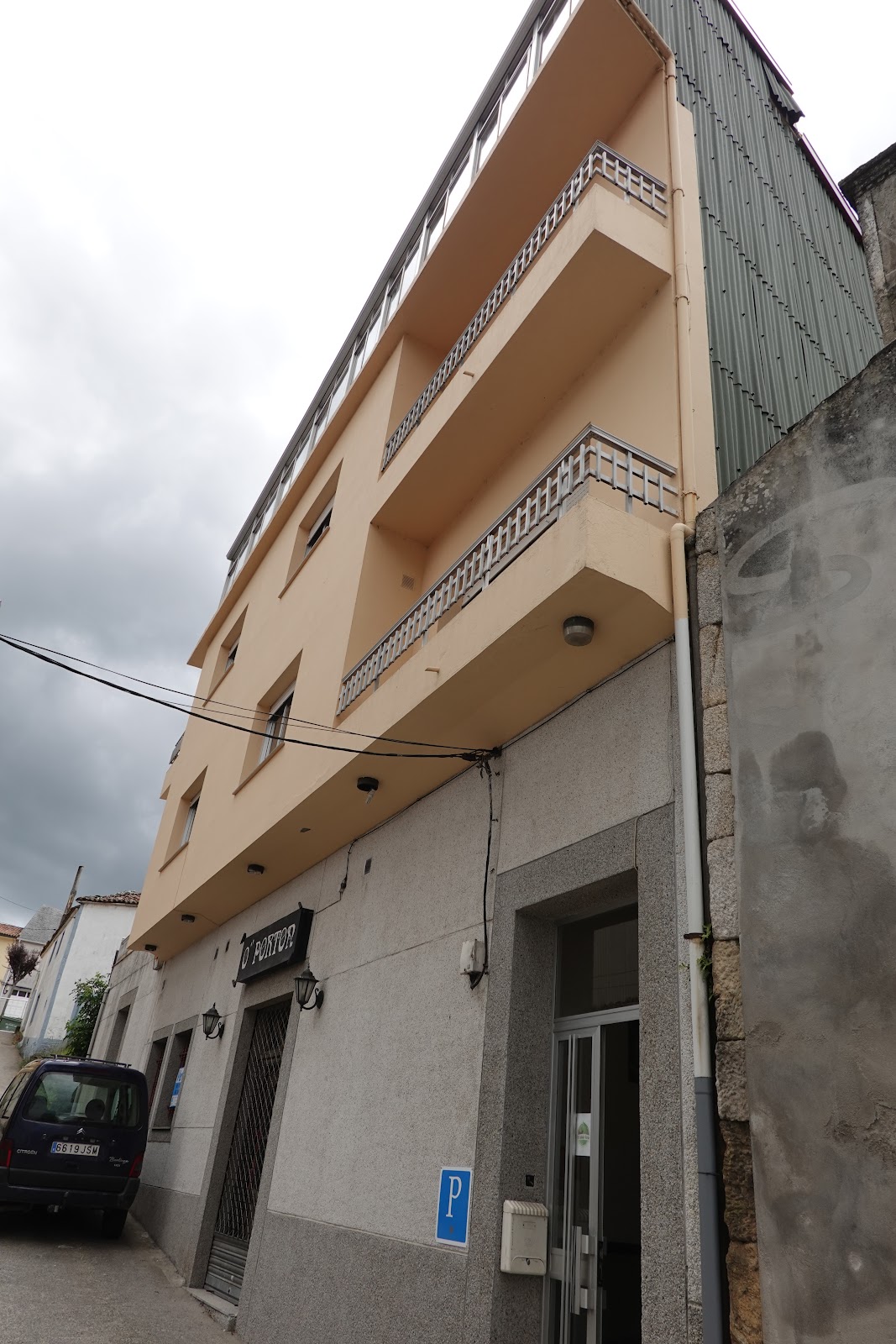 Albergue O Cabalo Verde photo 7, hostel accommodation in Palas de Rei on the Camino Frances