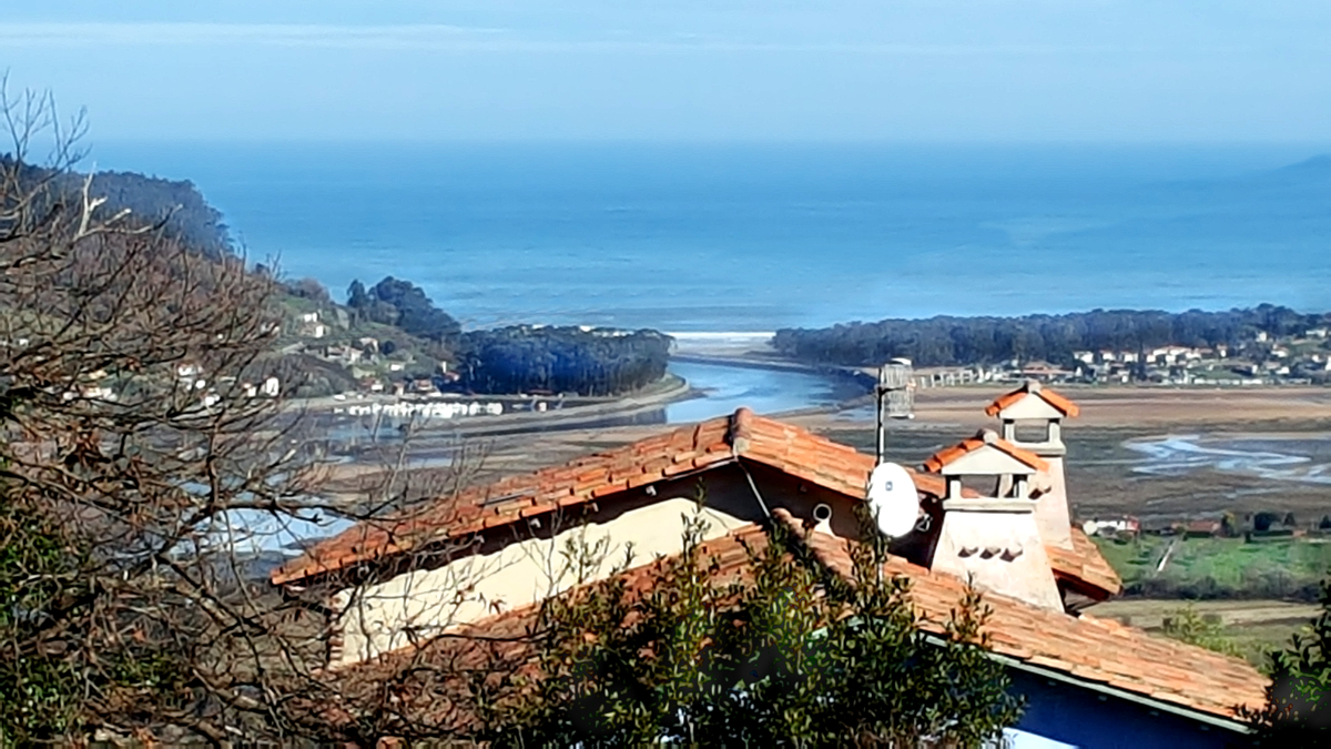 Fresnu next-stage stop on the Camino del Norte route
