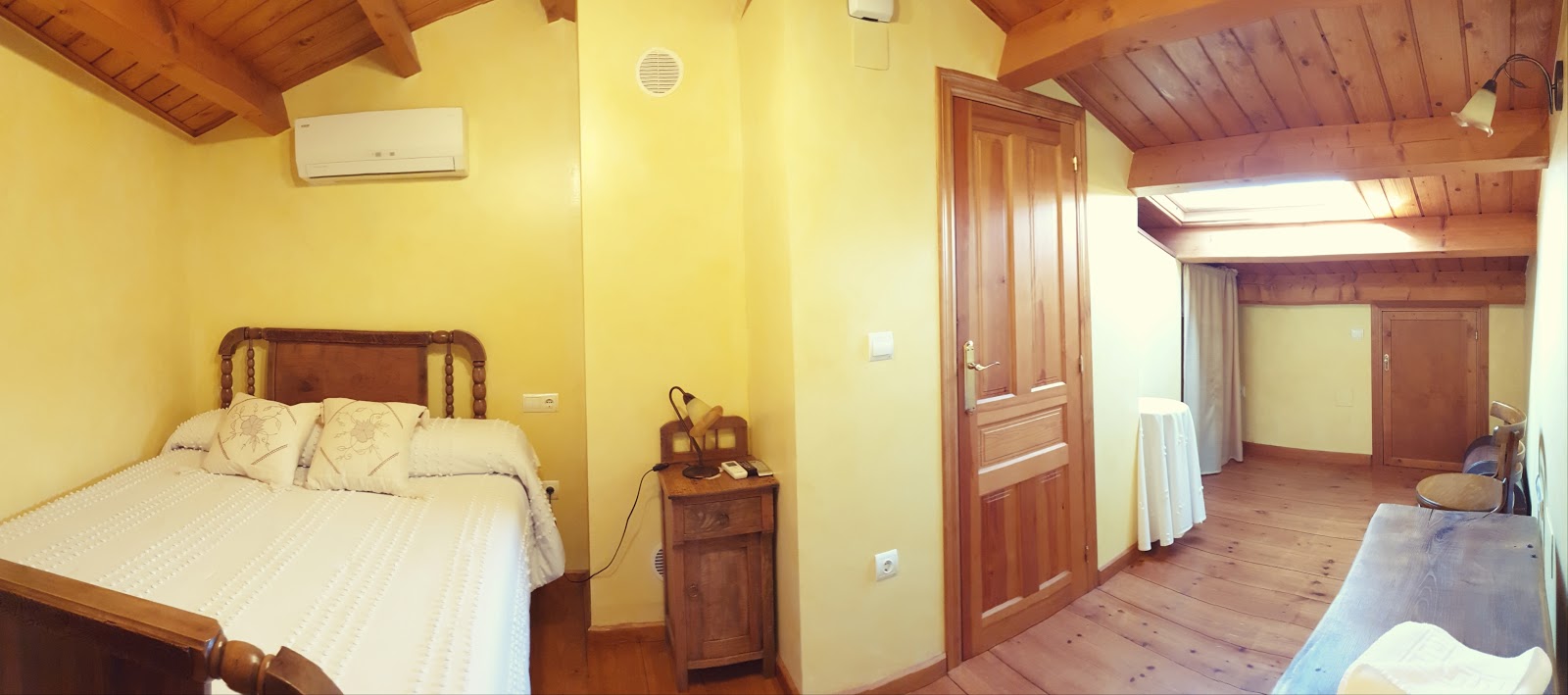 Casina de Terobe photo 9, villa accommodation in Cacabelos on the Camino Frances