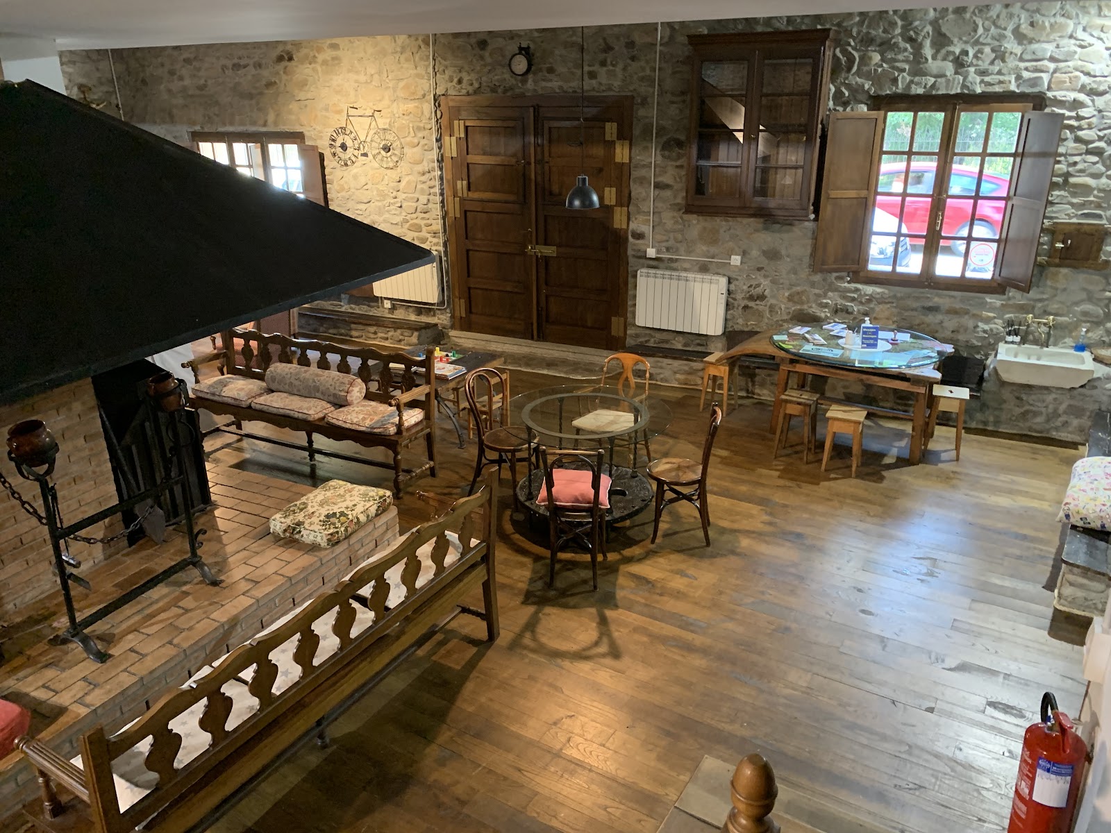 Hotel Rural Casa Del Reloj photo 9, accommodation listing in Molinaseca on the Camino Frances