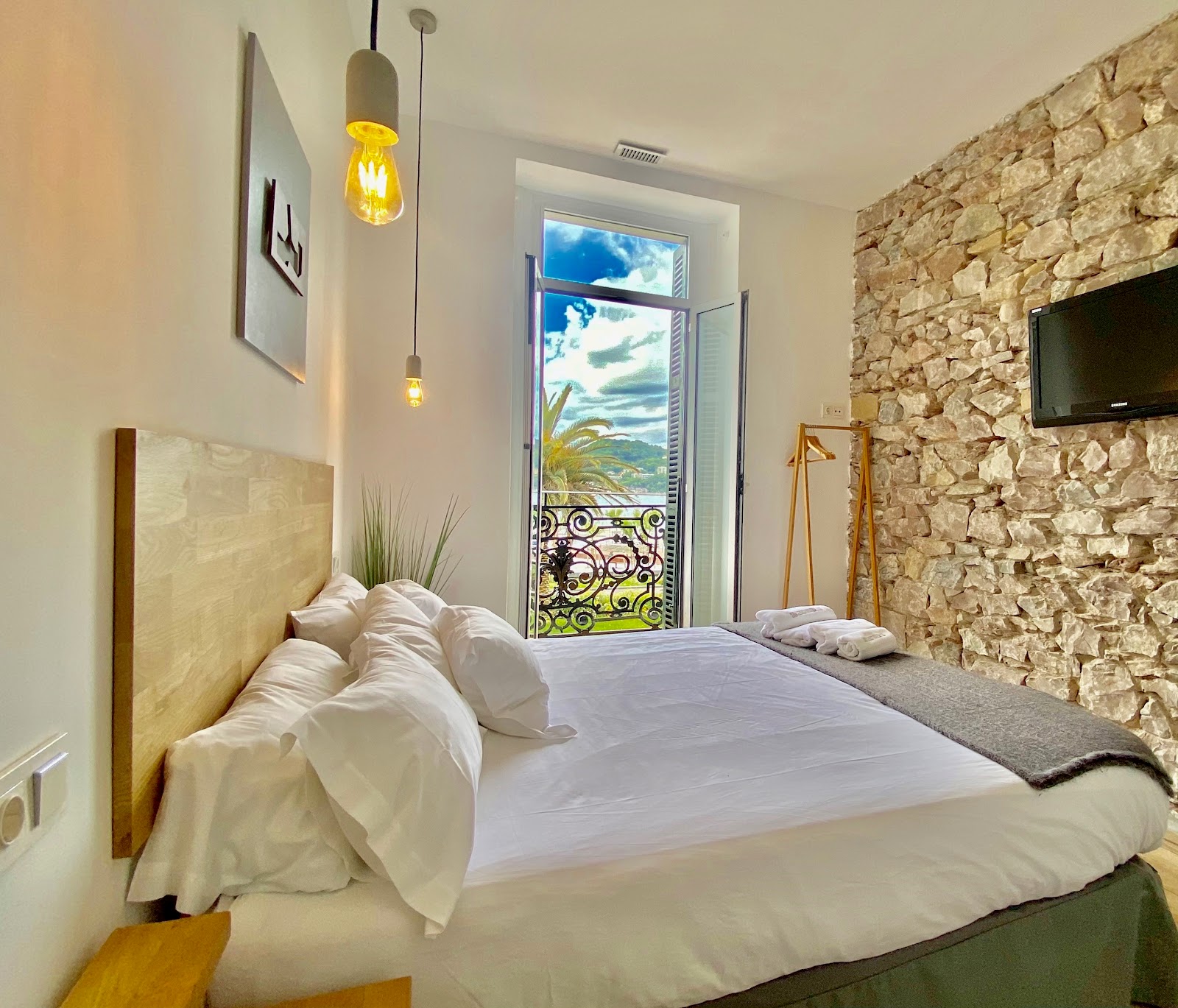 SanSebastianForyou / Mirandoalaconcha Rooms photo 2, guesthouse accommodation in San Sebastian on the Camino del Norte