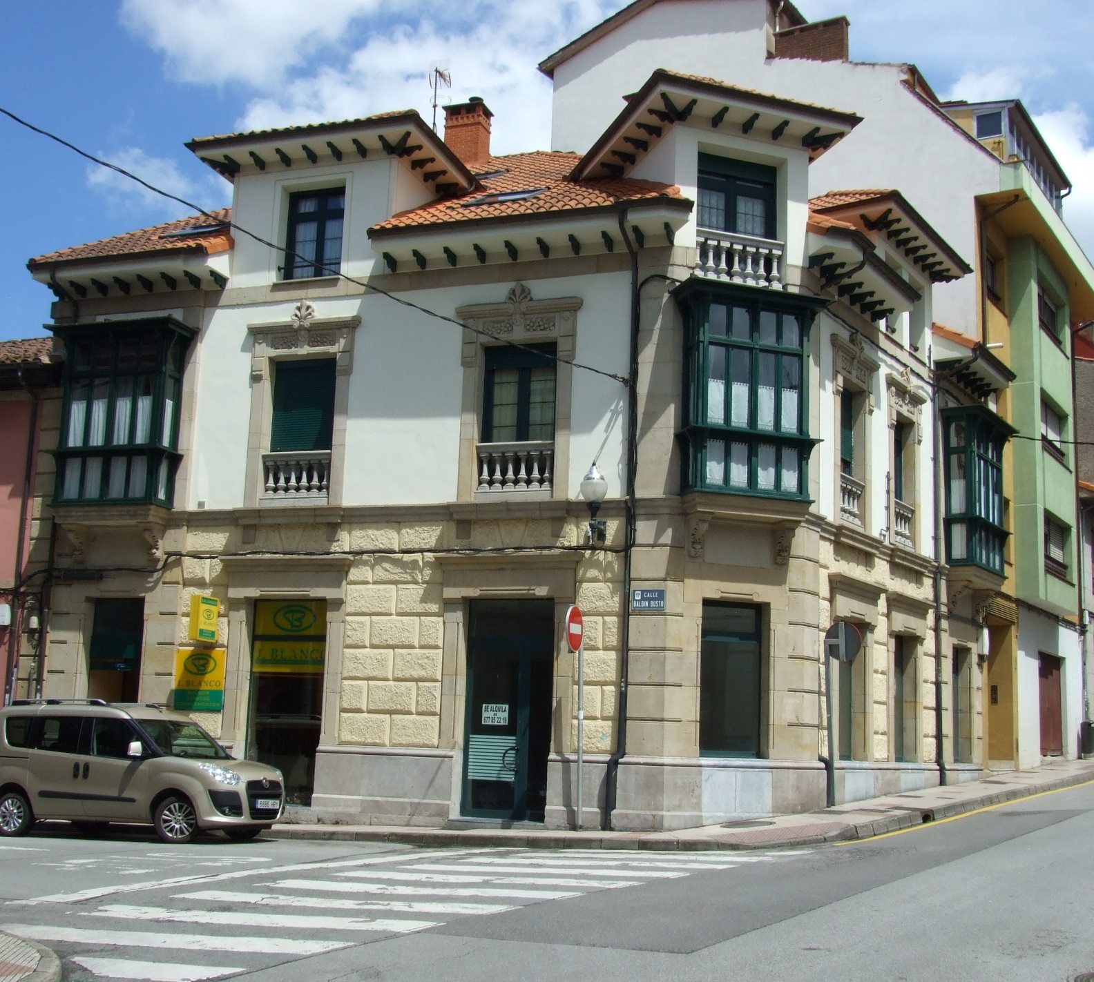 Apartamento Campomanes, apartment accommodation in Villaviciosa on the Camino del Norte