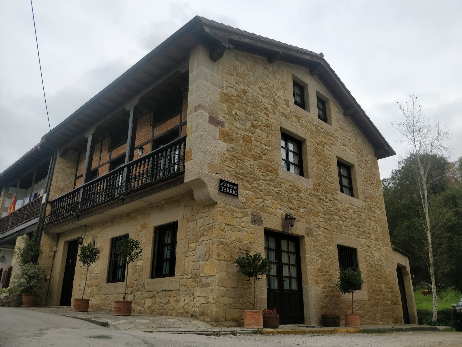 Apartamentos Tarrio, apartment accommodation in Santillana del Mar on the Camino del Norte