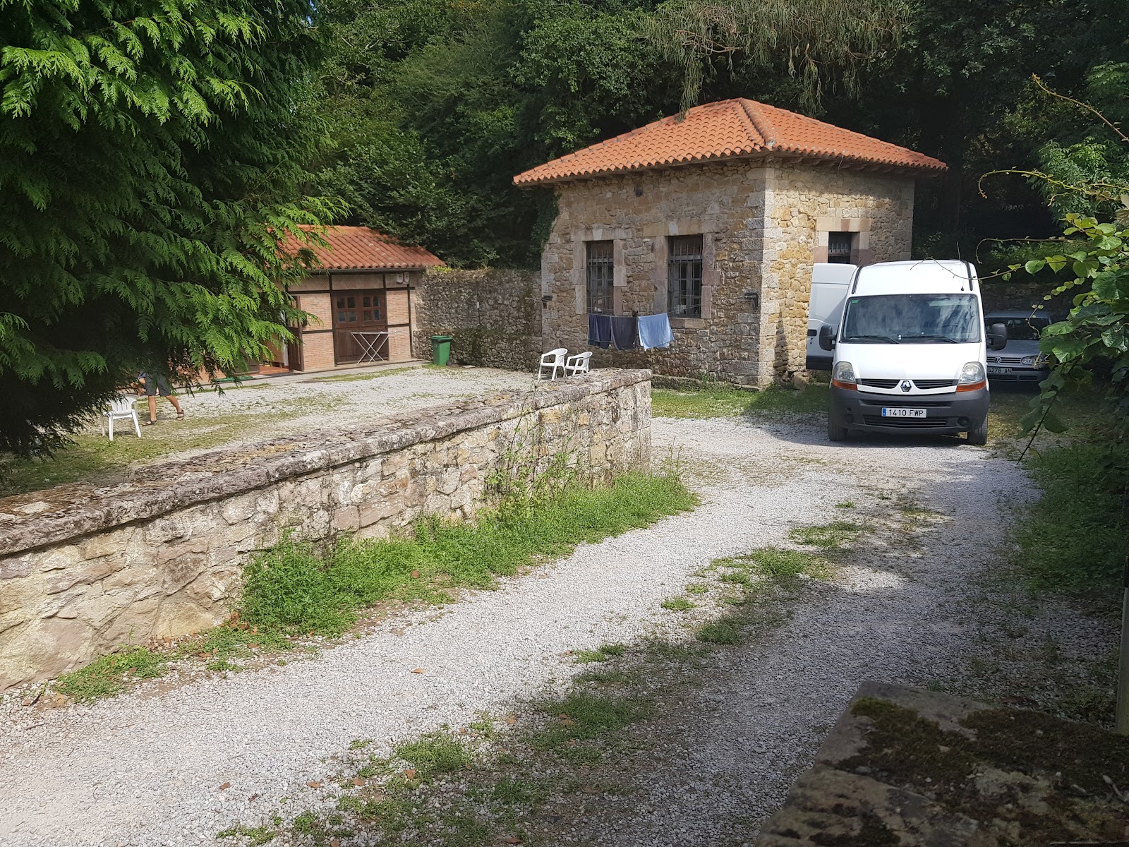 Albergue Municipal de peregrinos Jesús Otero photo 10, albergue accommodation in Santillana del Mar on the Camino del Norte