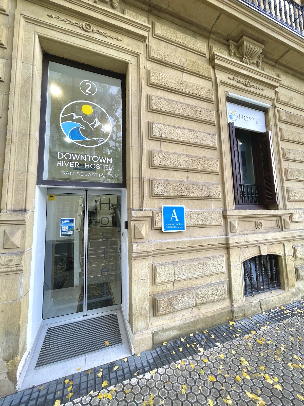 Downtown River Hostel, albergue accommodation in San Sebastian on the Camino del Norte