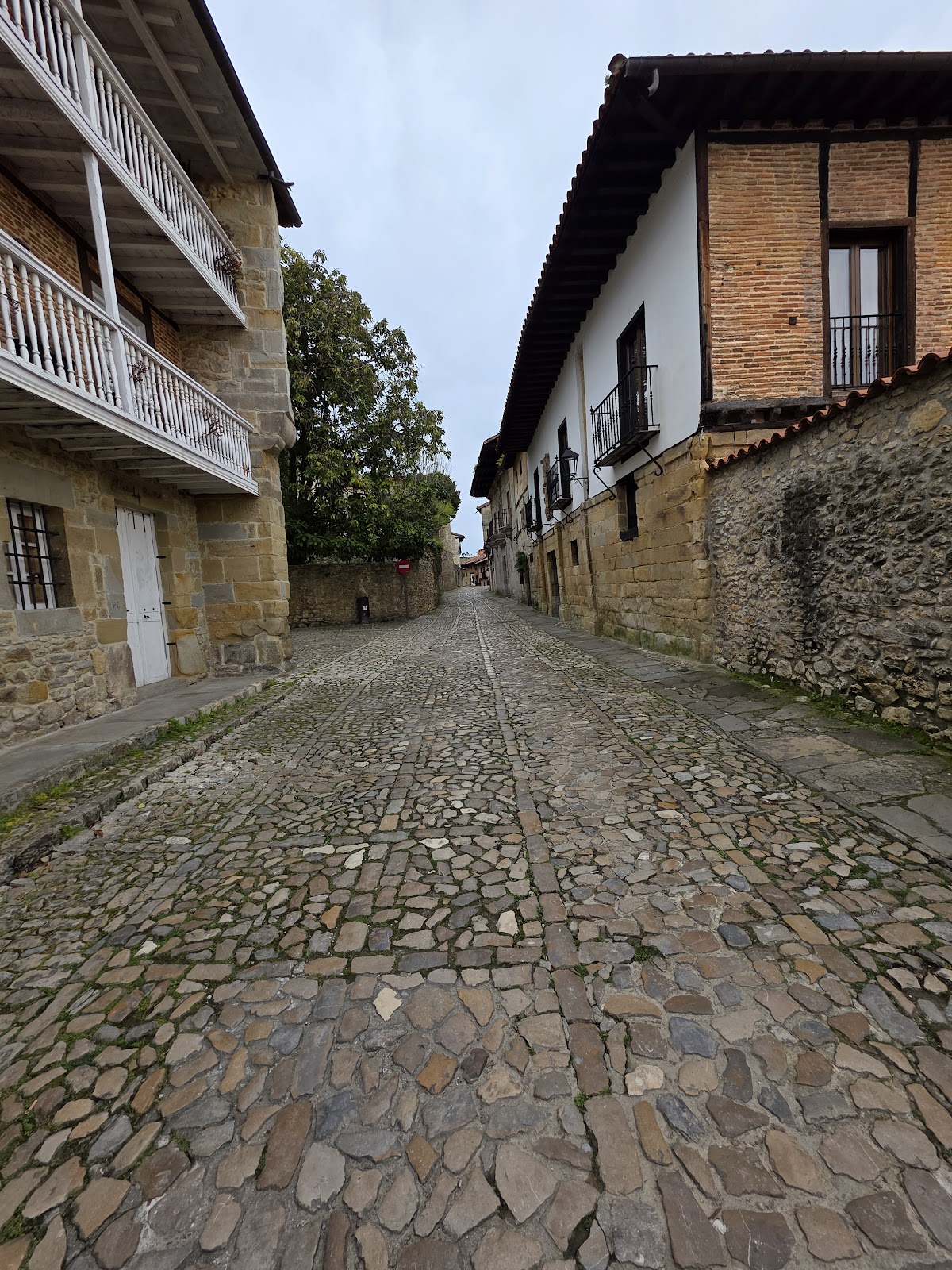 Parador de Santillana del Mar photo 4, hotel accommodation in Santillana del Mar on the Camino del Norte