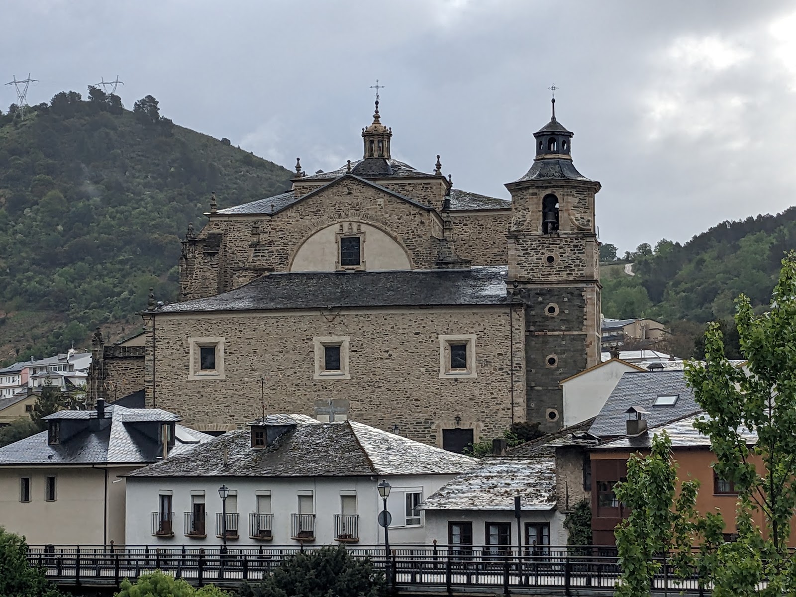 Hostal Burbia, guesthouse accommodation in Villafranca del Bierzo on the Camino Frances