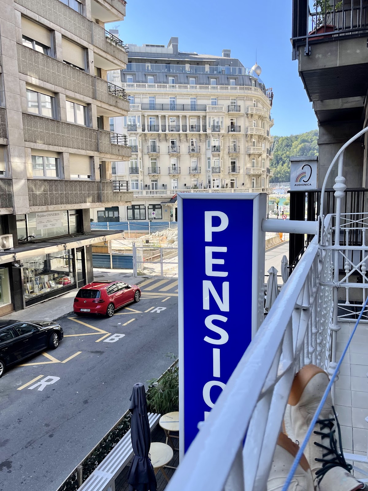 Pensión Régil, pension accommodation in San Sebastian on the Camino del Norte
