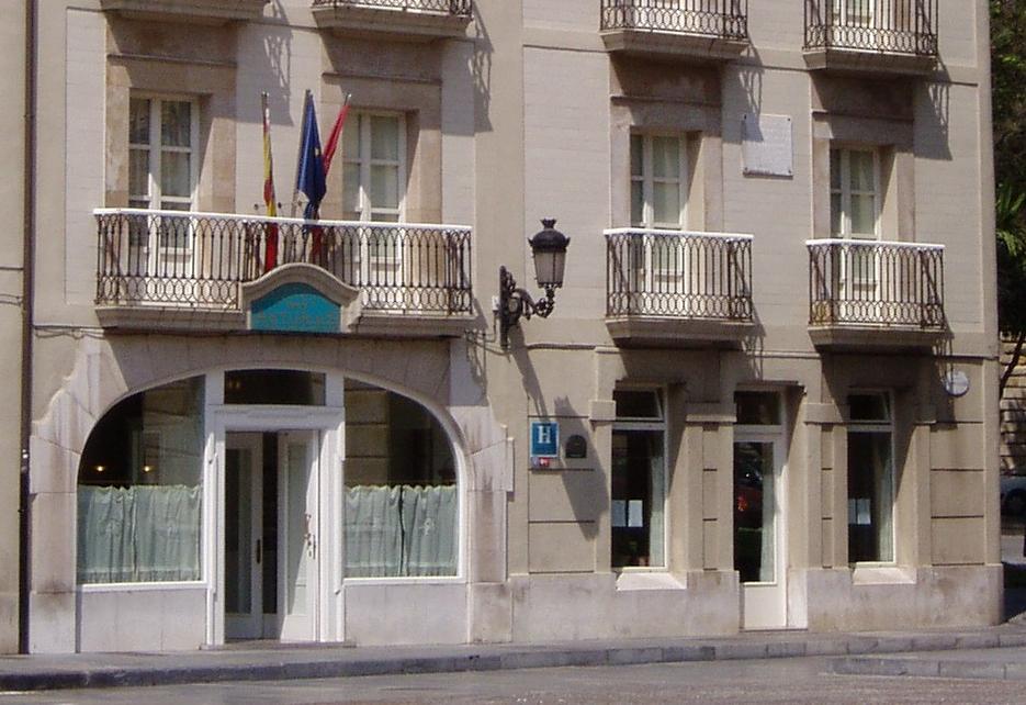 Hotel Asturias, hotel accommodation in Gijón on the Camino del Norte