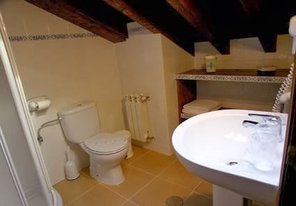 Hotel rural La Llastra photo 5, hotel accommodation in Nueva on the Camino del Norte