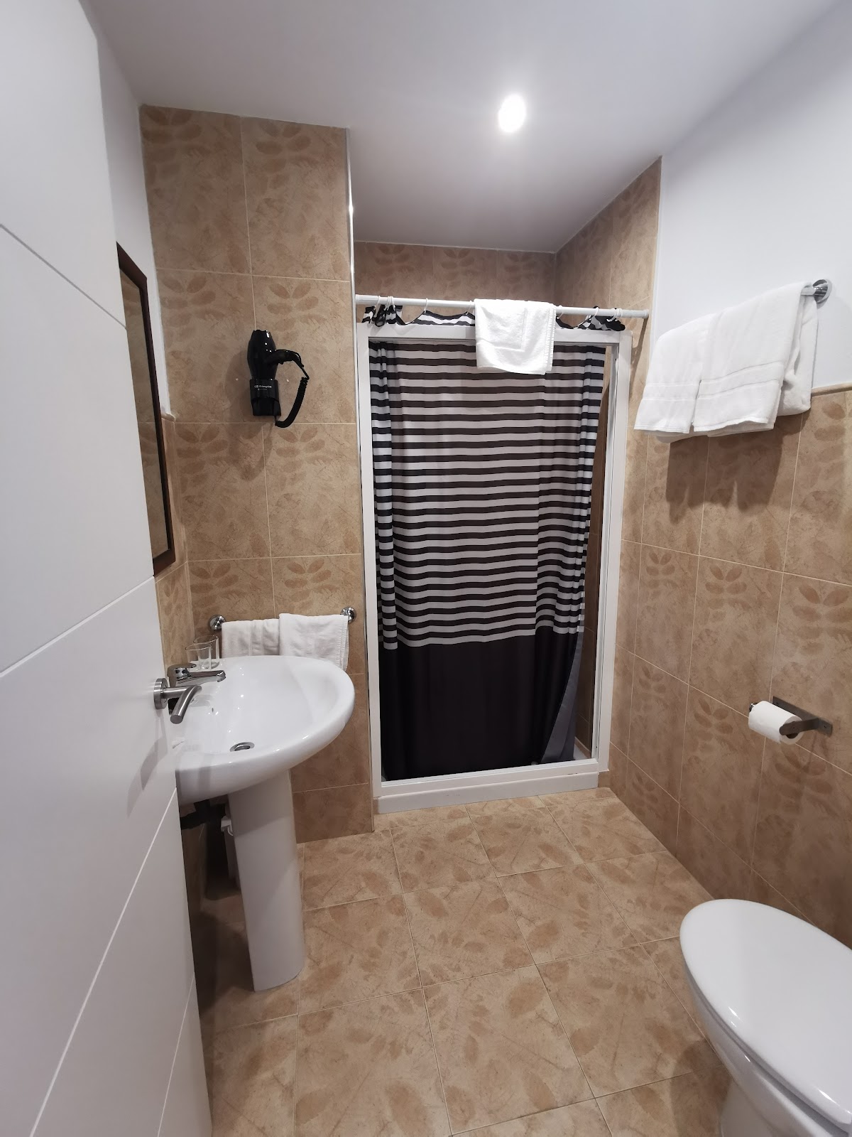 Hotel Duerming Villa de Sarria photo 3, hotel accommodation in Sarria on the Camino Frances