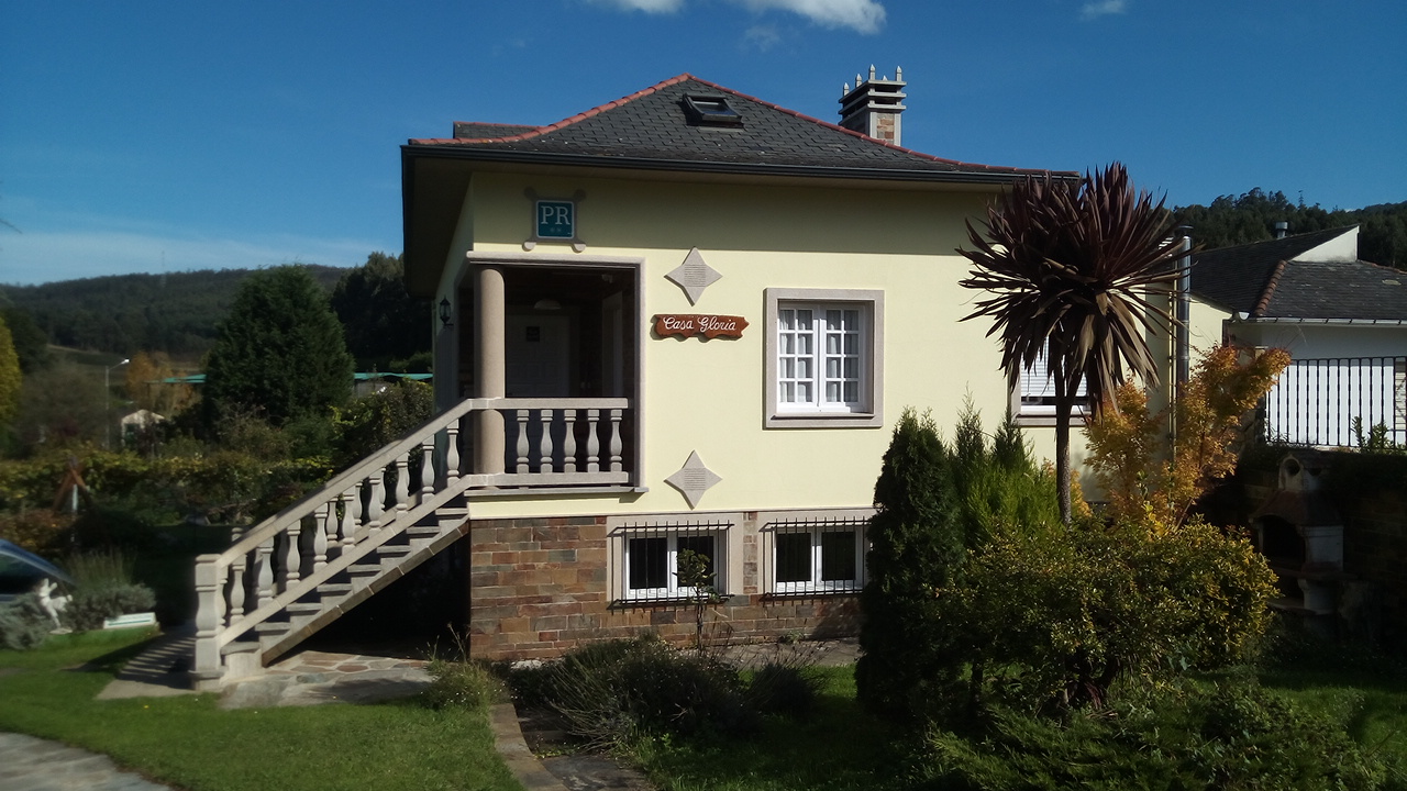 Pensión Residencia Casa Gloria, pension accommodation in Vilanova on the Camino del Norte
