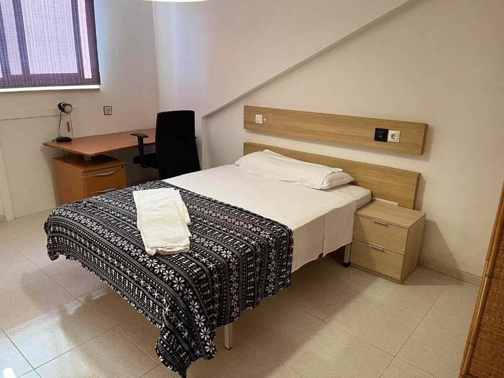 Residencia Vista Alegre photo 4, albergue accommodation in Santiago de Compostela on the Camino Frances