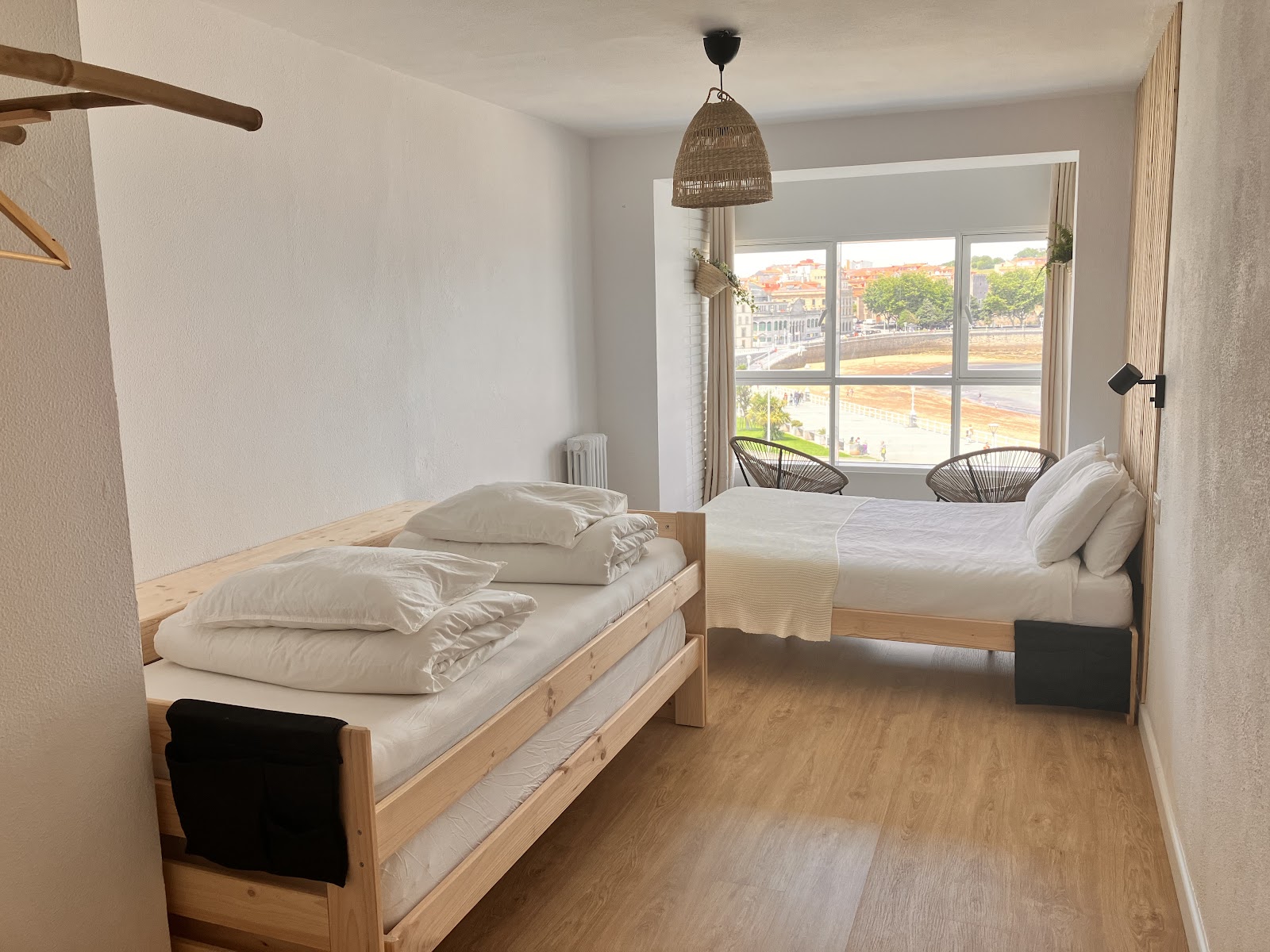 Boogalow Hostel photo 2, albergue accommodation in Gijón on the Camino del Norte