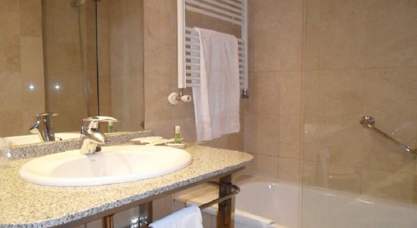 Hotel Ponferrada Plaza photo 3, hotel accommodation in Ponferrada on the Camino Frances