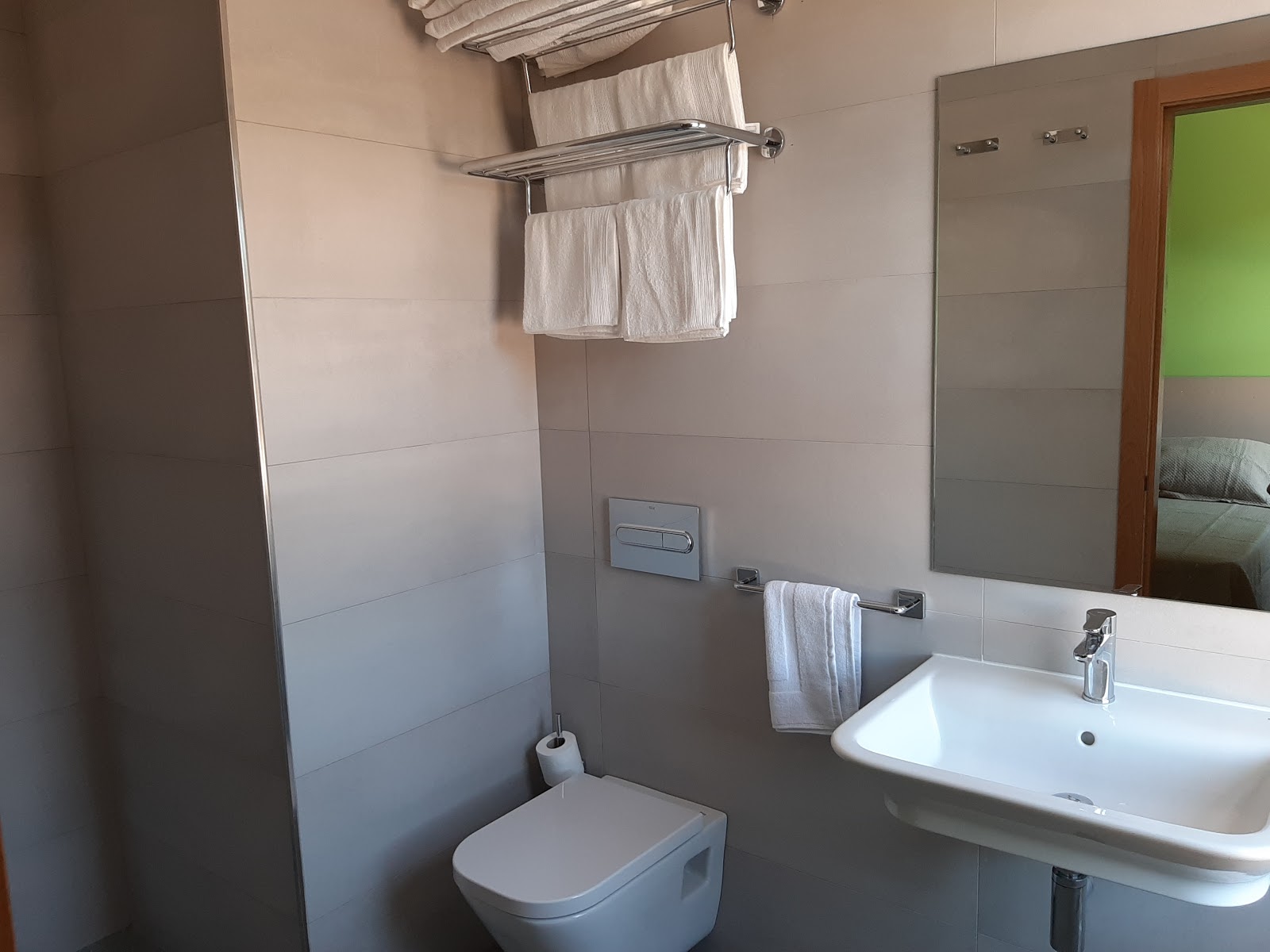 Hosteria de Gonzar photo 4, albergue accommodation in Gonzar on the Camino Frances
