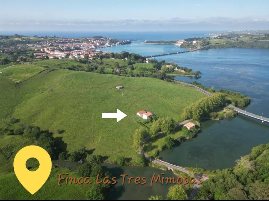 Las Tres Mimosas, villa accommodation in San Vicente de la Barquera on the Camino del Norte