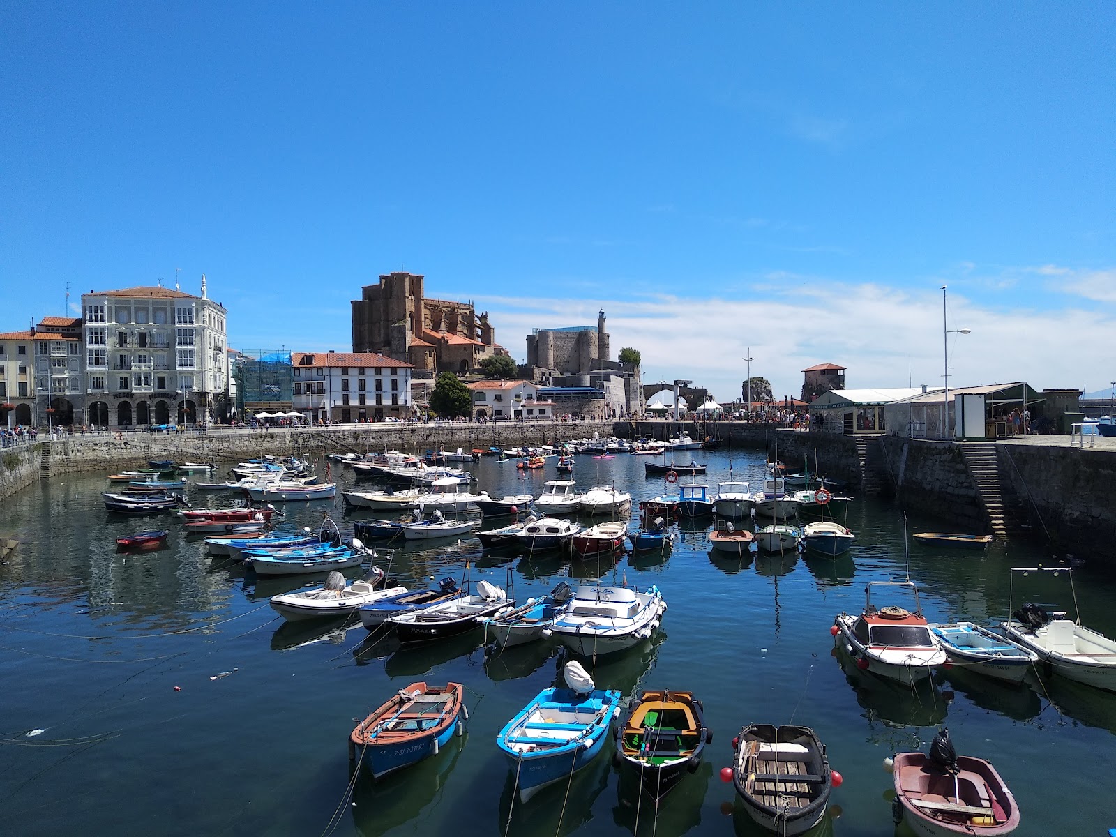 Pension La Mar photo 6, albergue accommodation in Castro-Urdiales on the Camino del Norte