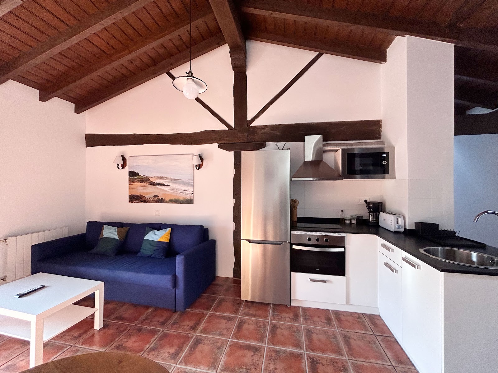 Apartamentos El Camino del norte, guesthouse accommodation in Cóbreces on the Camino del Norte