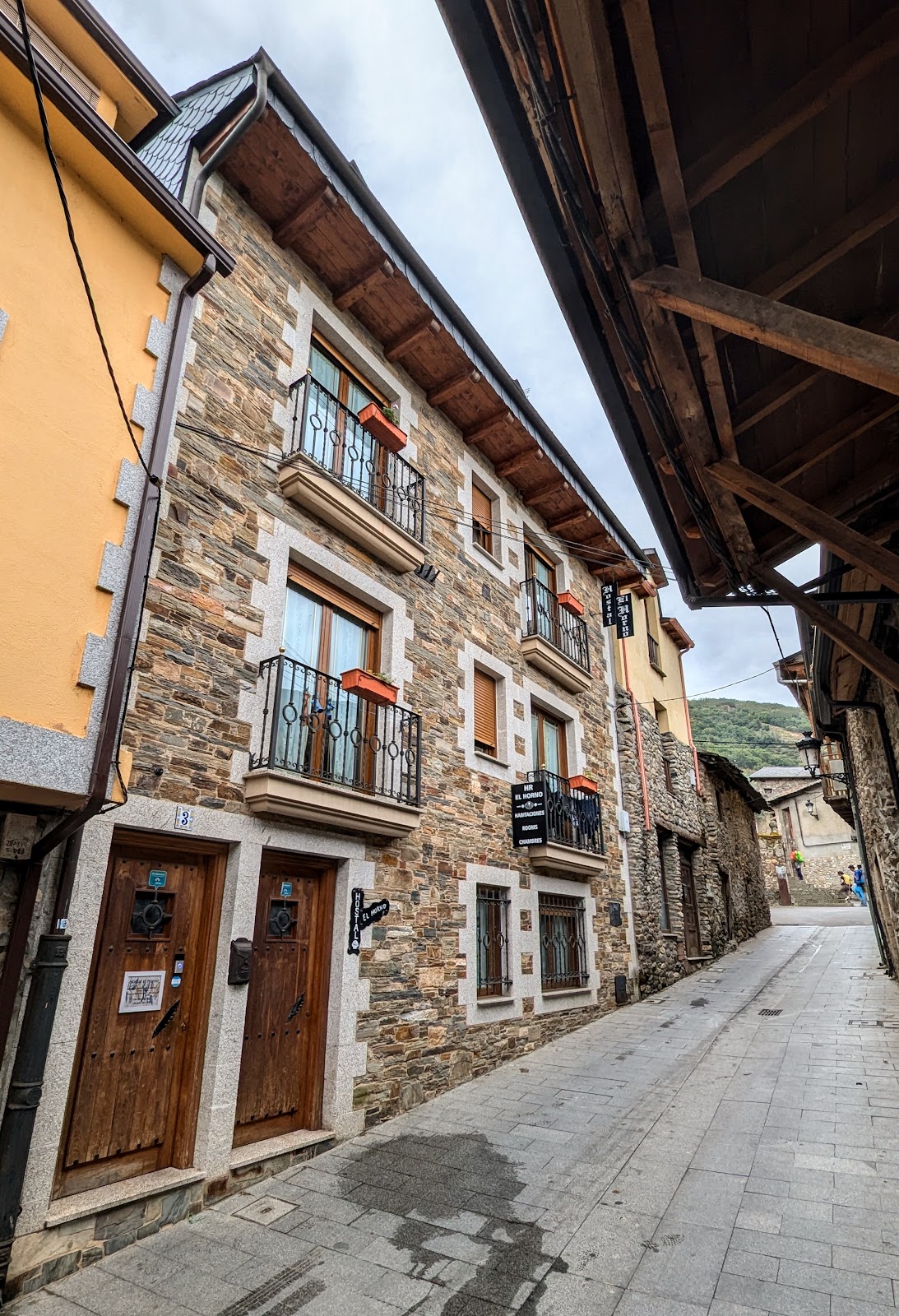 Hostal El Horno photo 9, guesthouse accommodation in Molinaseca on the Camino Frances