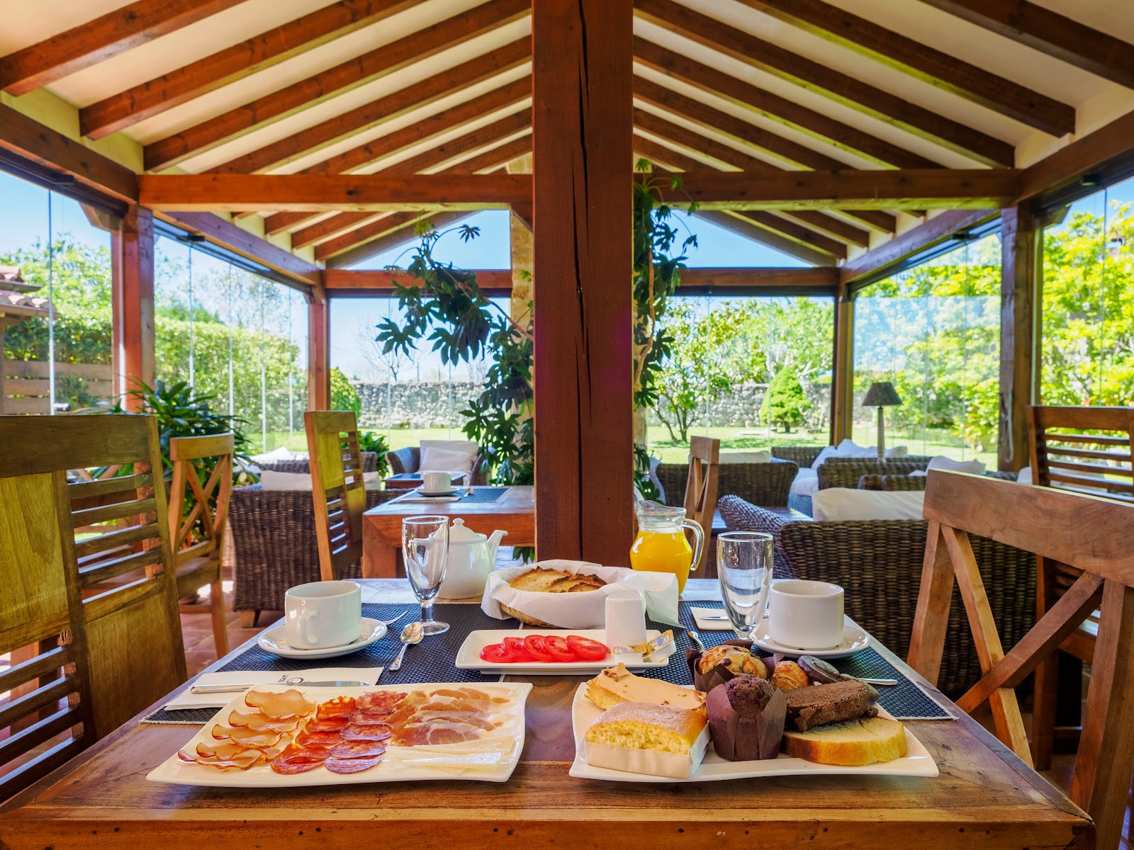 La Casa de Don Pablo, guesthouse accommodation in Somo on the Camino del Norte