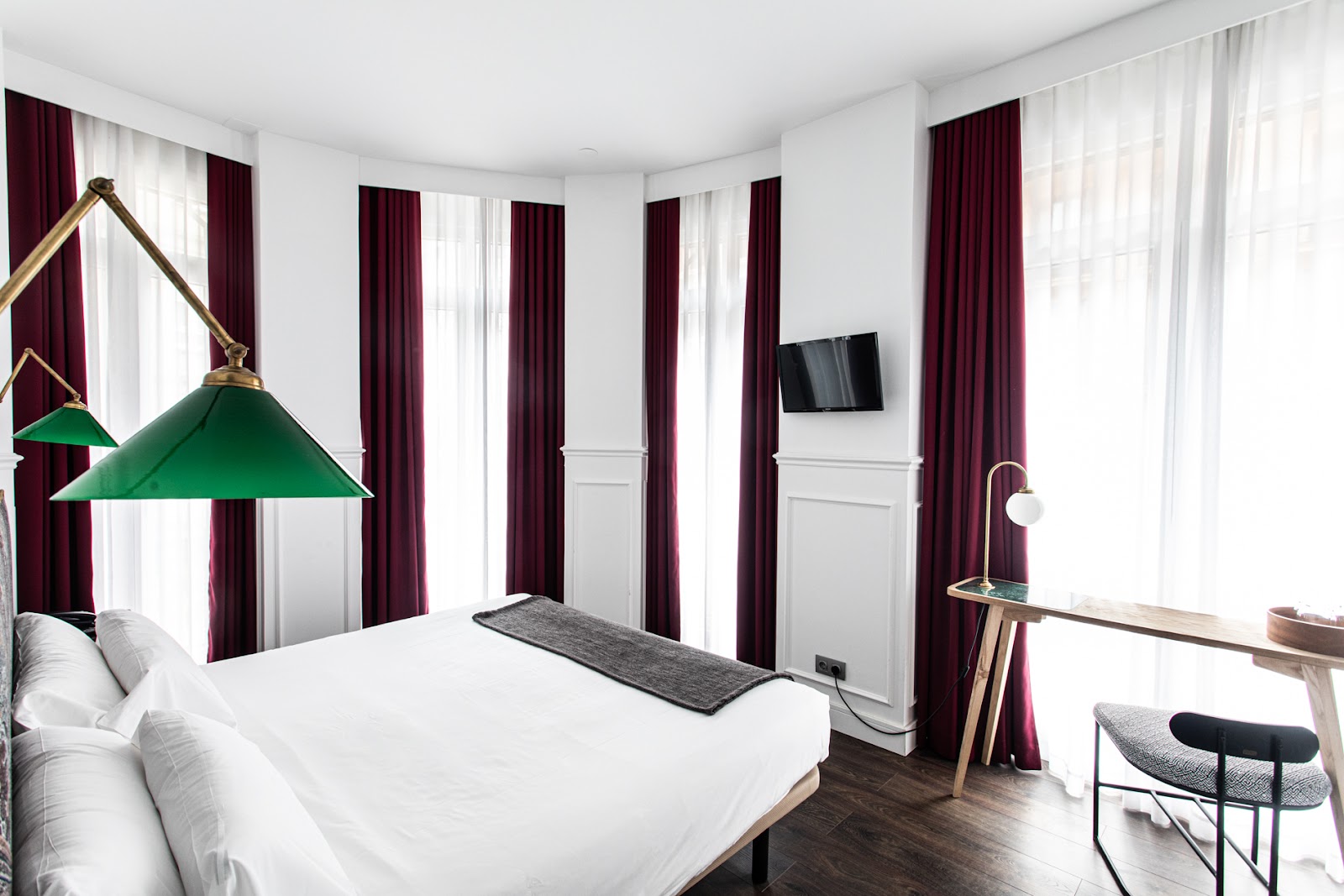 Hotel Trueba, hotel accommodation in San Sebastian on the Camino del Norte