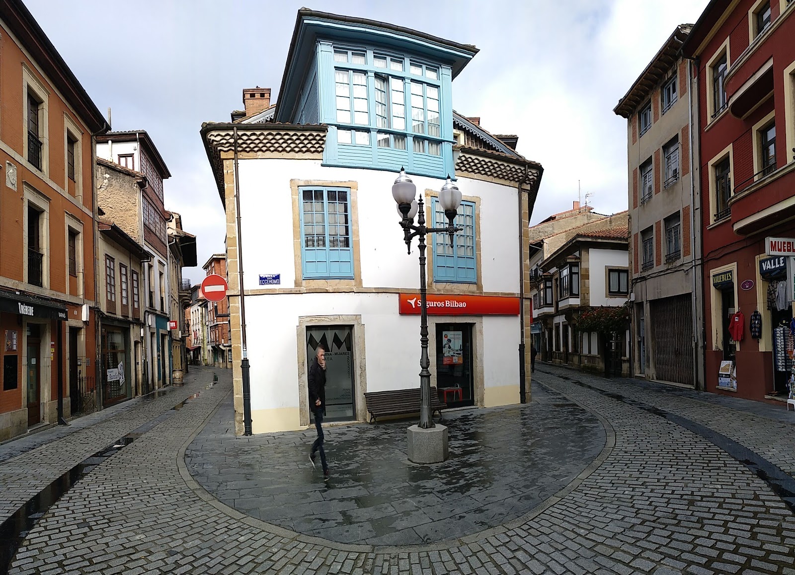 Hotel Avenida Real, hotel accommodation in Villaviciosa on the Camino del Norte
