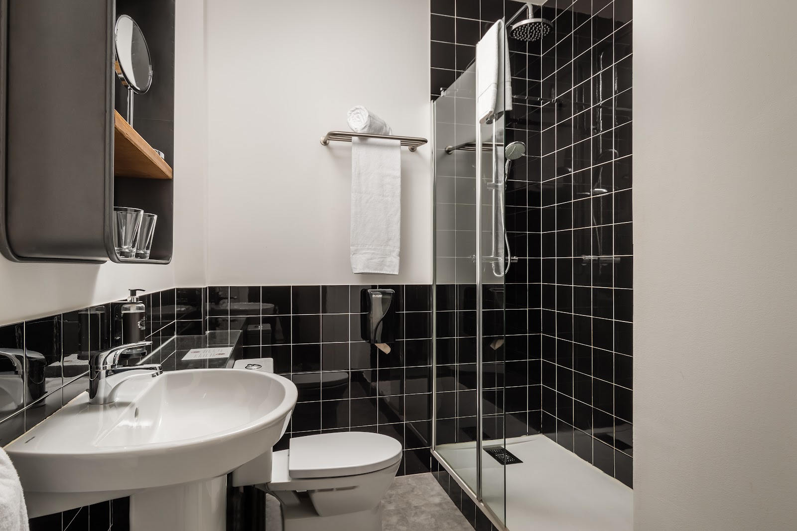 BYPILLOW Amari | Hotel boutique en el centro de Bilbao photo 4, hotel accommodation in Bilbao on the Camino del Norte
