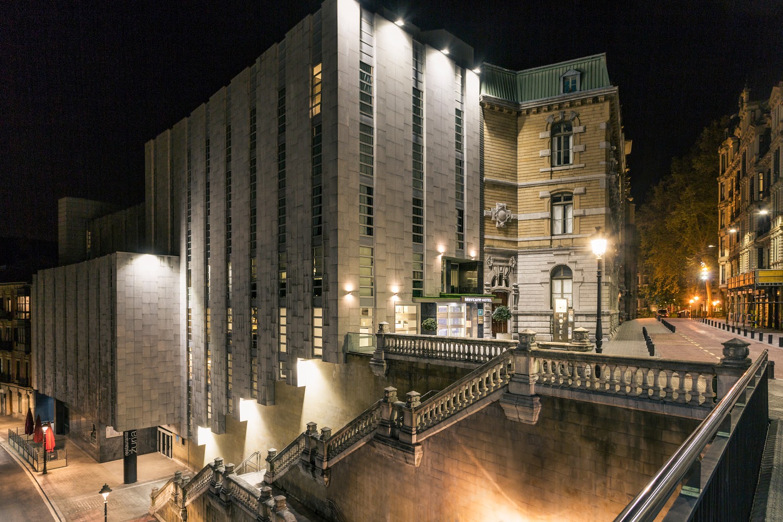 Mercure Bilbao Jardines De Albia, hotel accommodation in Bilbao on the Camino del Norte