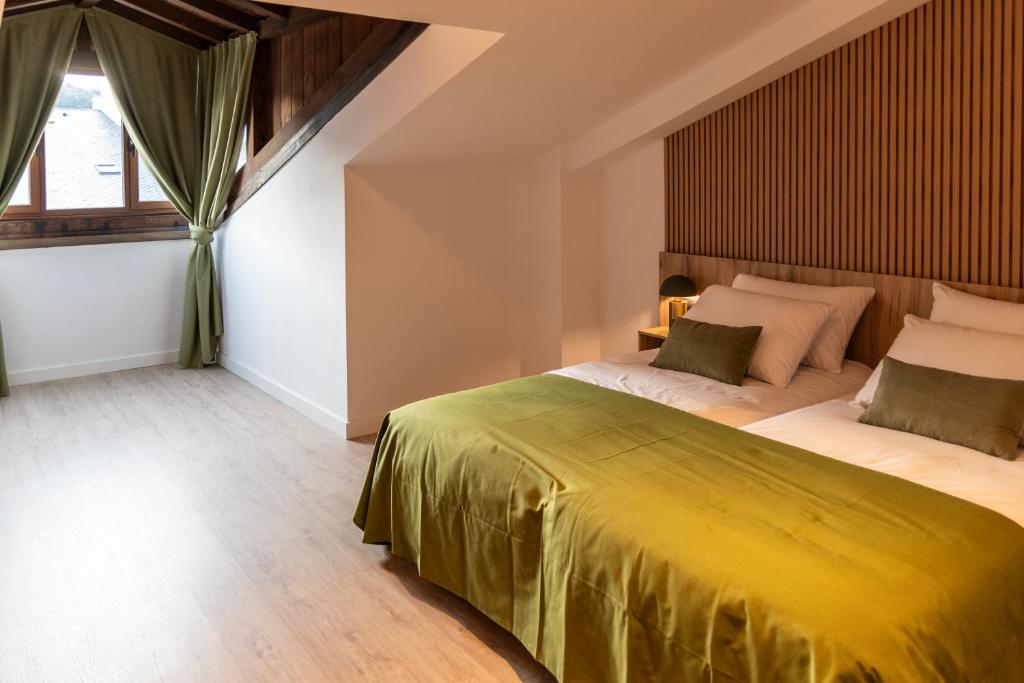 Hotel “El Casino” photo 2, hotel accommodation in Villafranca del Bierzo on the Camino Frances