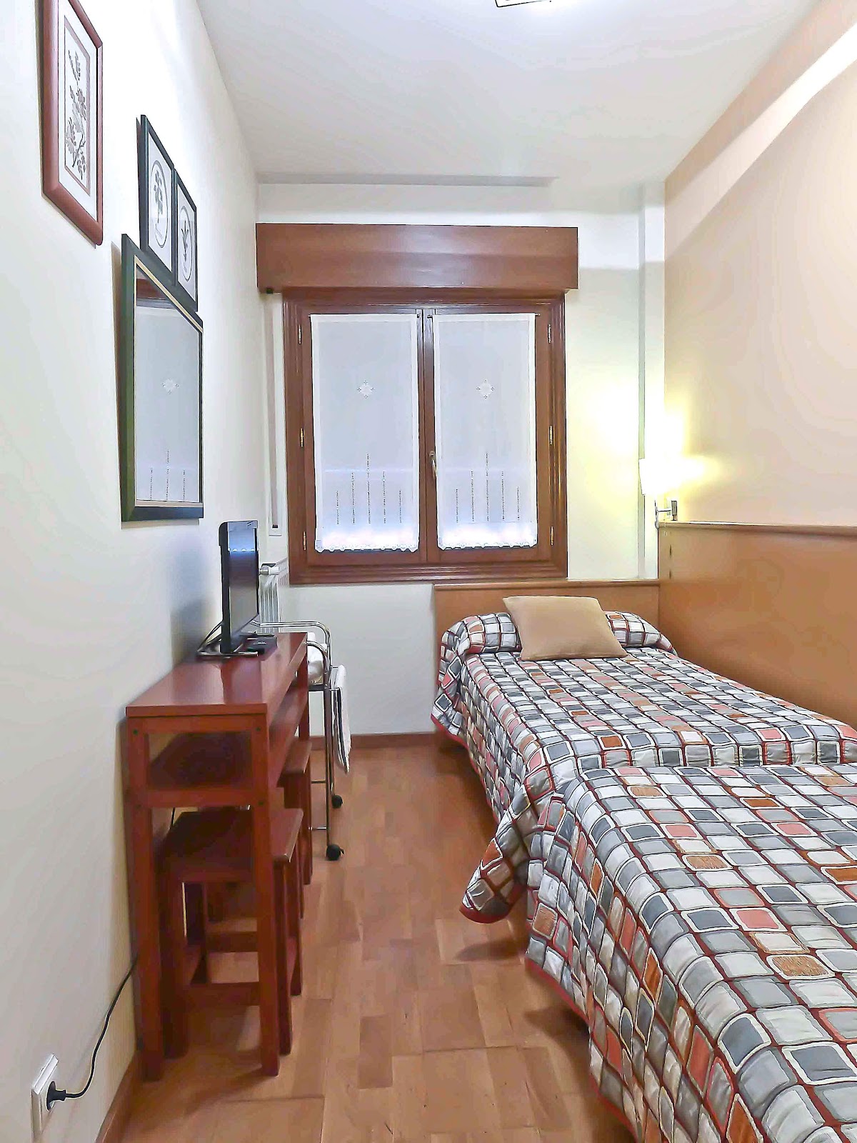Pensión Usoa photo 10, guesthouse accommodation in Zubiri on the Camino Frances