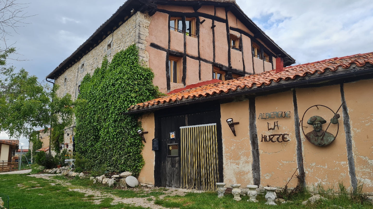 Hotel Rural Papasol, hotel accommodation in Atapuerca on the Camino Frances