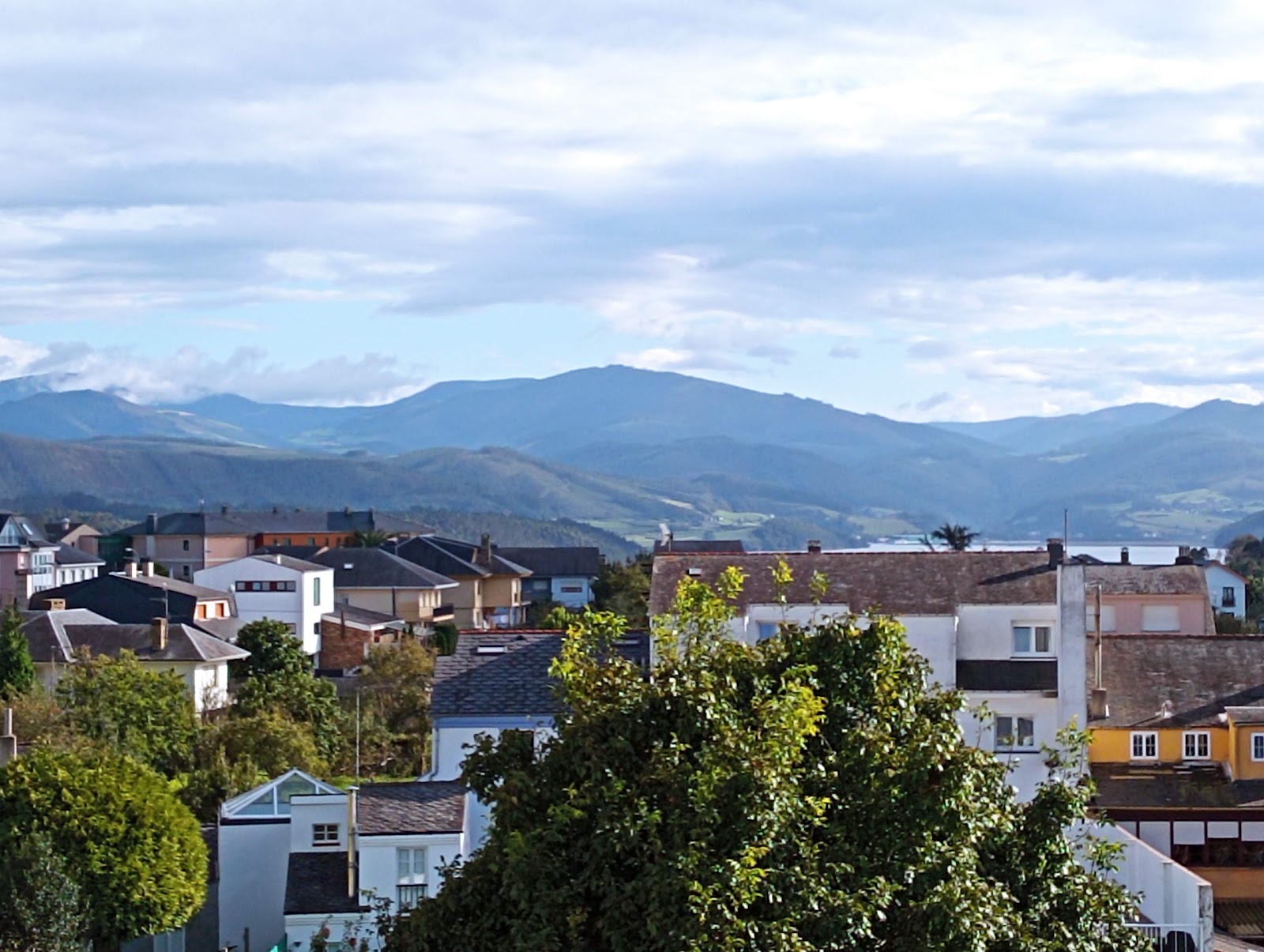 Hotel Bouza, hotel accommodation in Ribadeo on the Camino del Norte