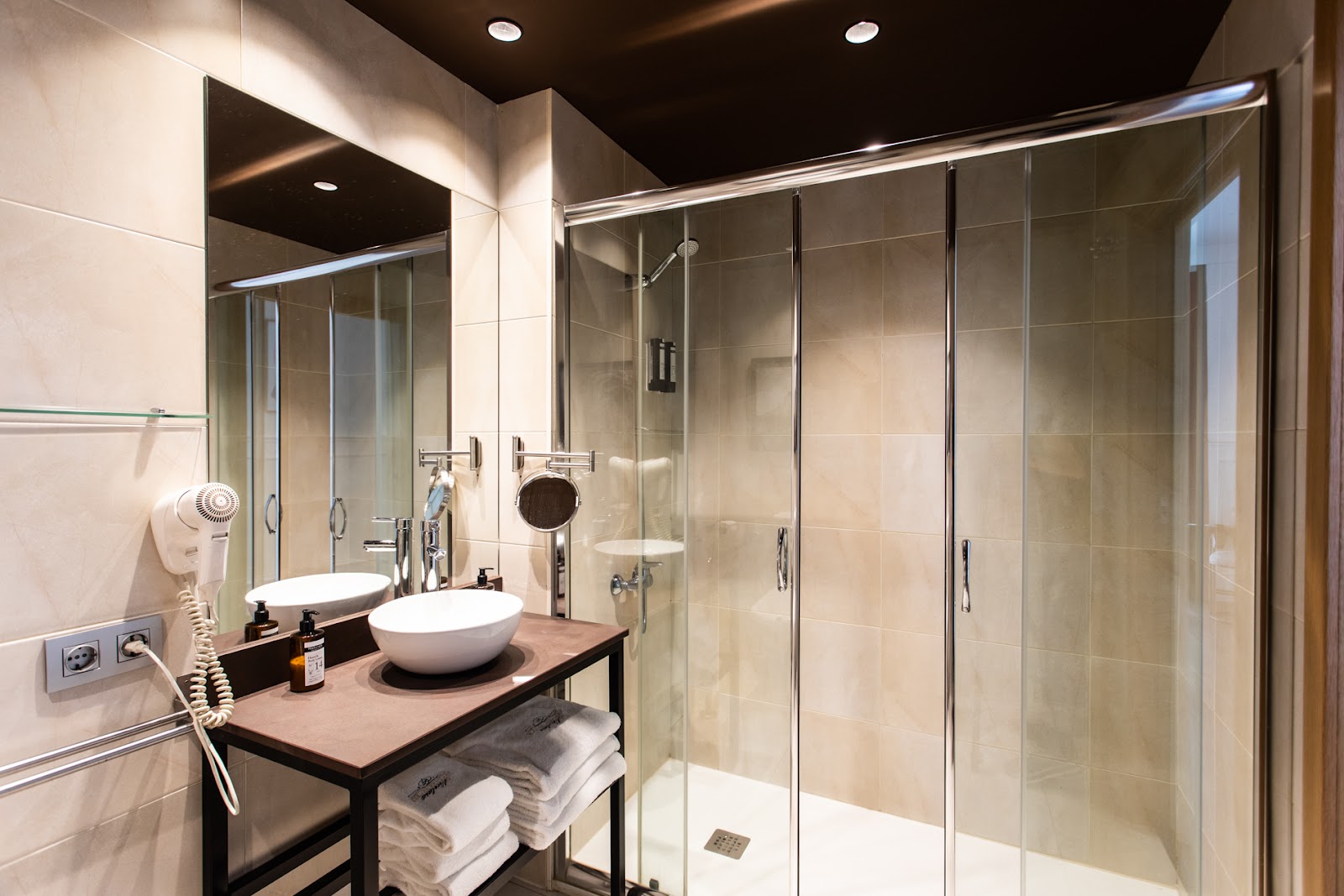 Hotel Trueba photo 6, hotel accommodation in San Sebastian on the Camino del Norte