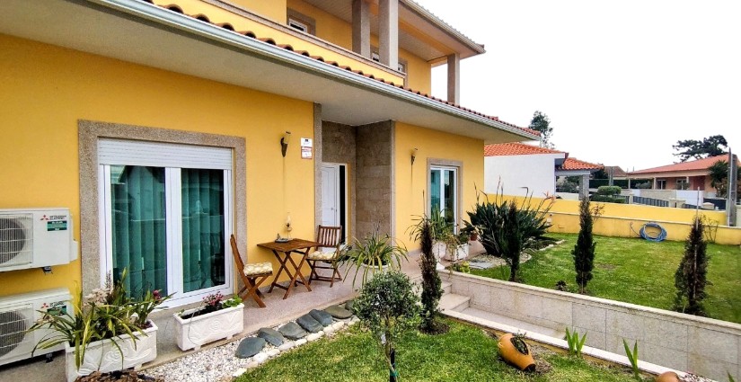 Casa by Anita Guesthouse, guesthouse accommodation in Marinhas on the Camino Portuguese