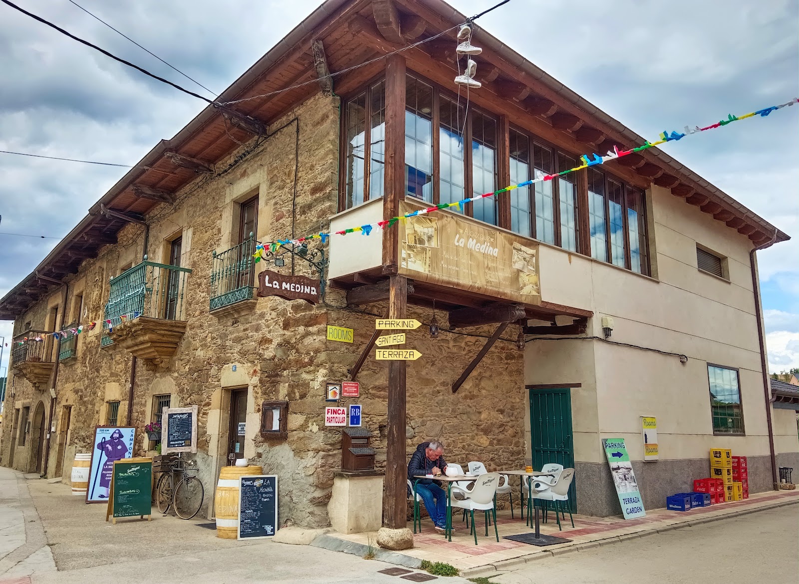 Hostal La Medina Camponaraya photo 3, hotel accommodation in Camponaraya on the Camino Frances