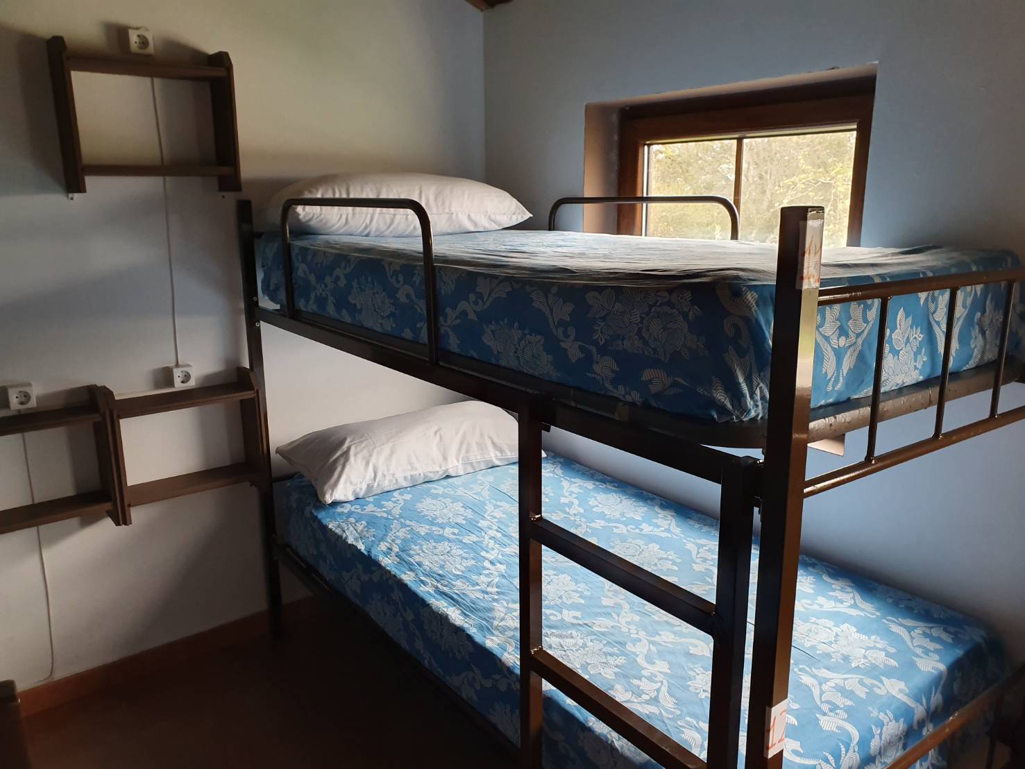 Albergue O Solpor Fillobal photo 5, hostel accommodation in Fillobal on the Camino Frances