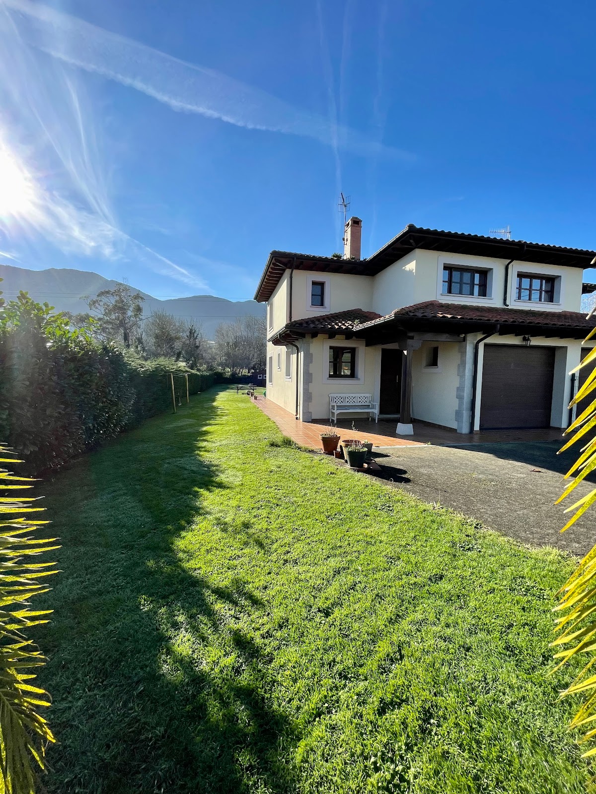 Casa Mojapies, villa accommodation in Cuerres on the Camino del Norte