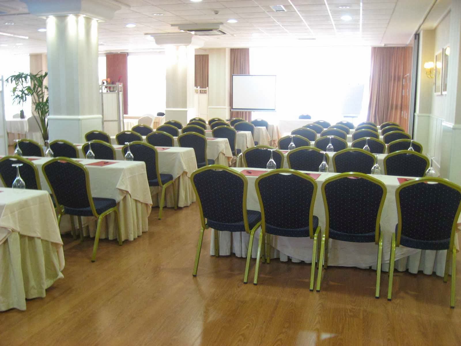 Hotel & Restaurante Infantas de León photo 10, hotel accommodation in León on the Camino Frances