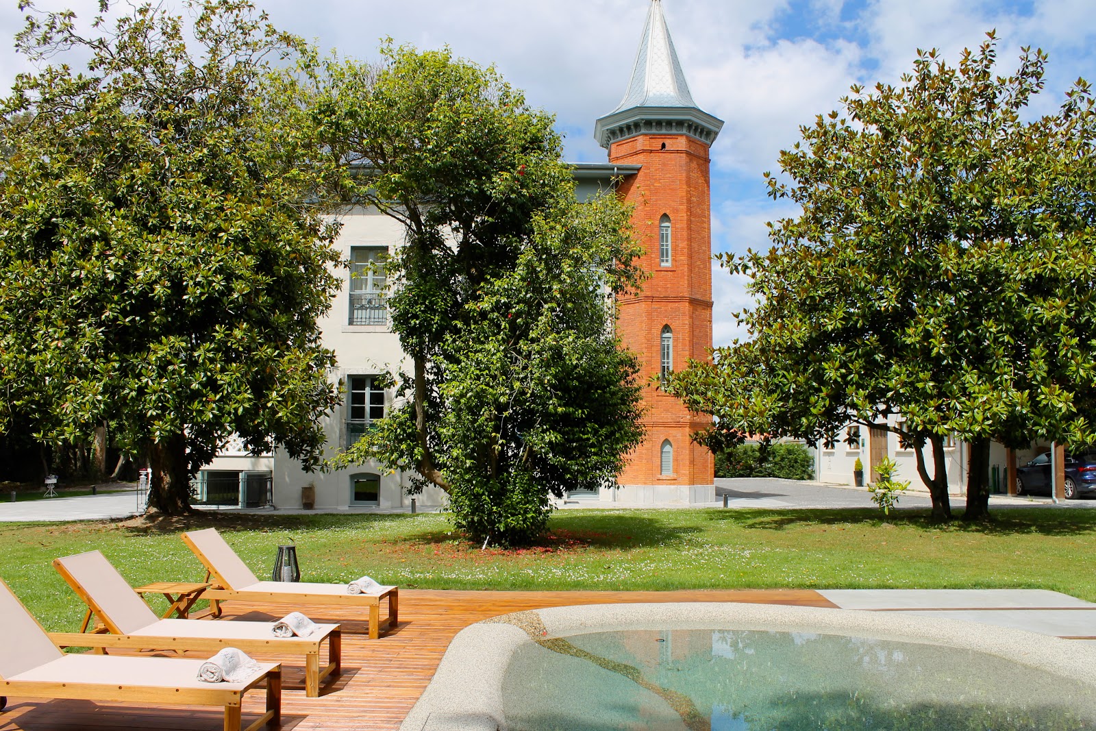 Hotel Boutique Villa del Marqués, hotel accommodation in Muros de Nalón, on the Camino del Norte