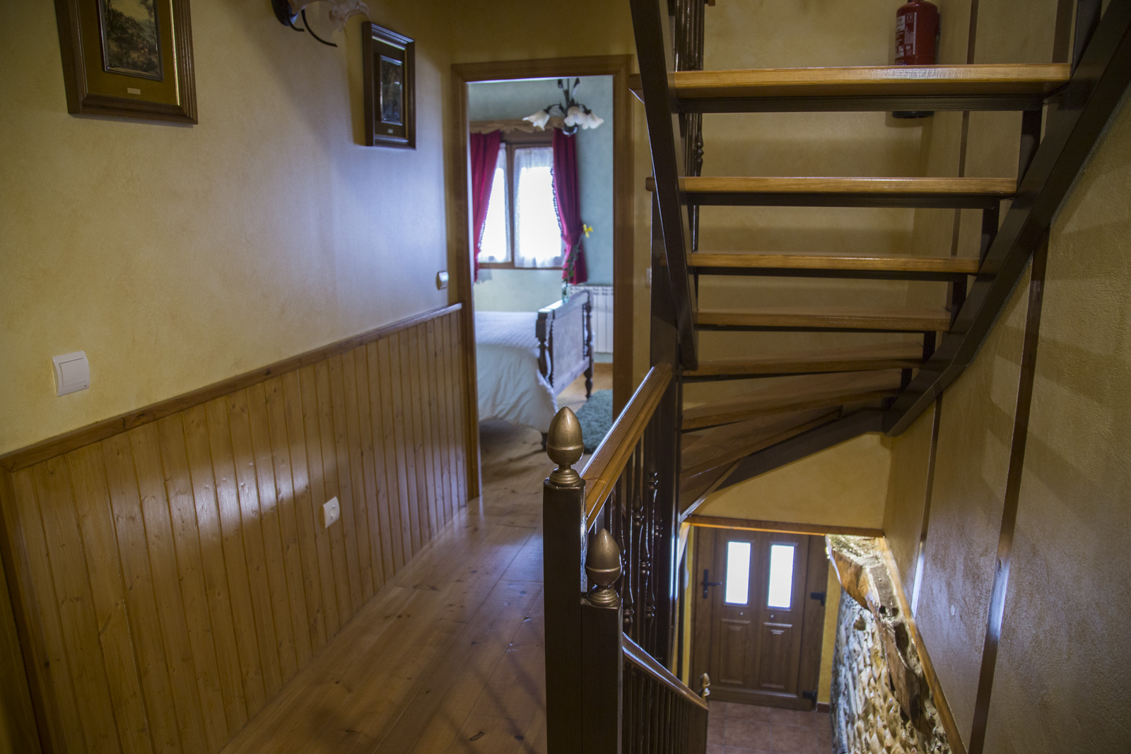 Casina de Terobe photo 7, villa accommodation in Cacabelos on the Camino Frances