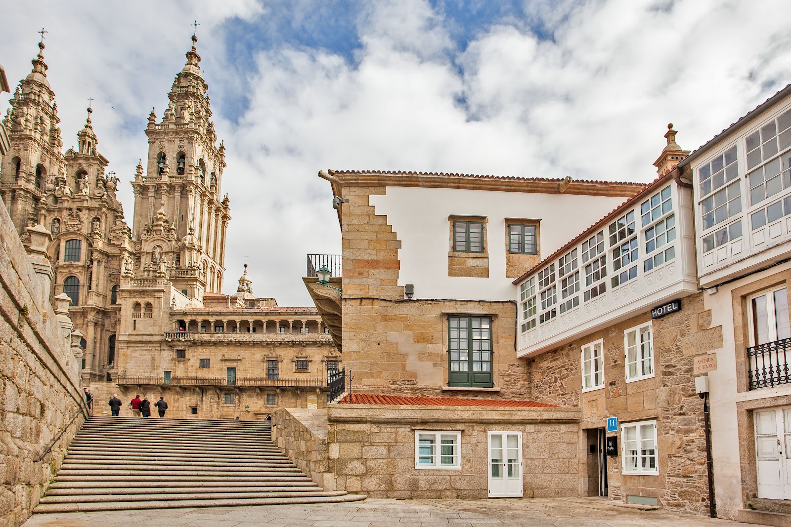 Hotel Plaza Obradoiro, hotel accommodation in Santiago de Compostela on the Camino Frances