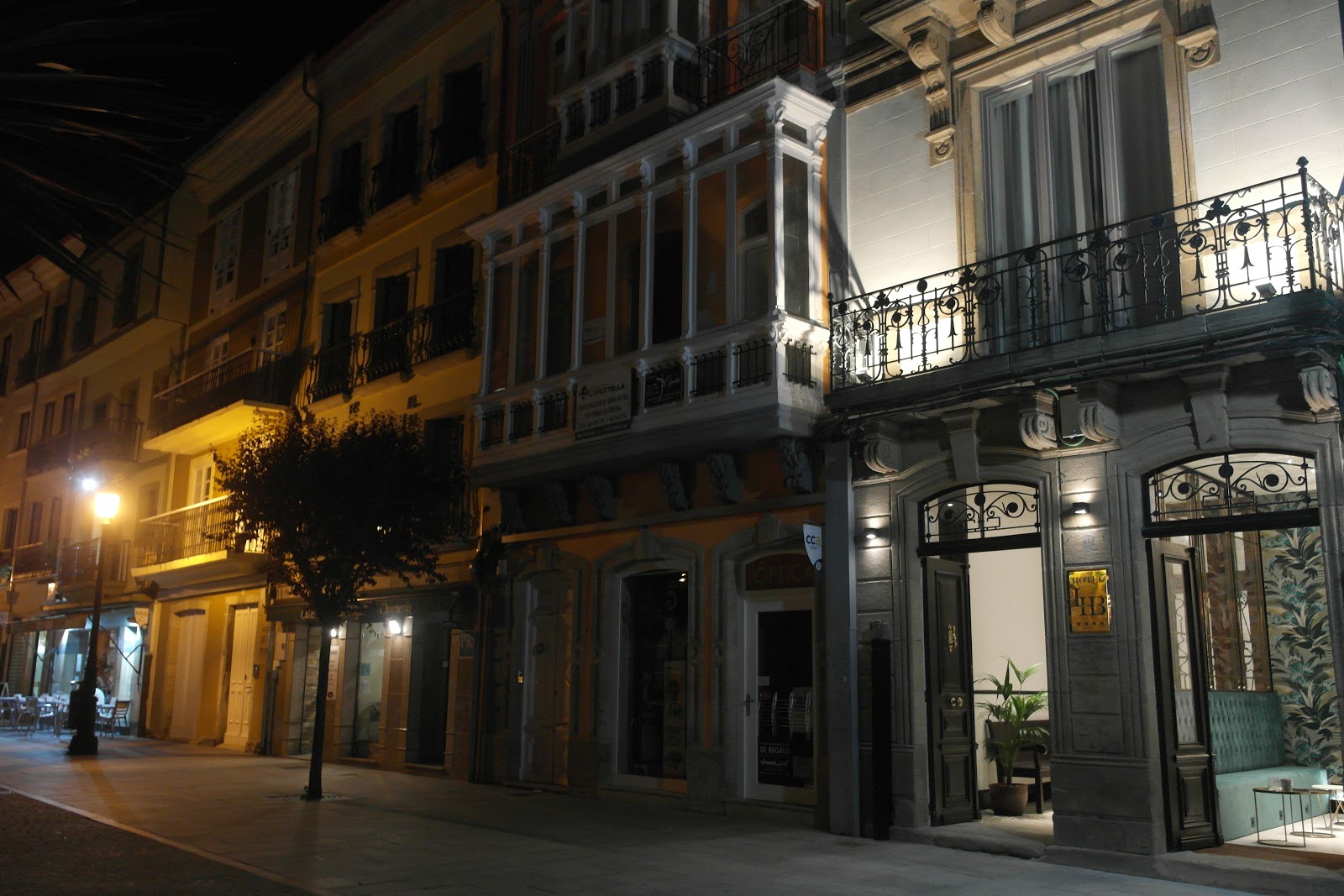 Hotel Boutique Loriente, hotel accommodation in Ribadeo on the Camino del Norte