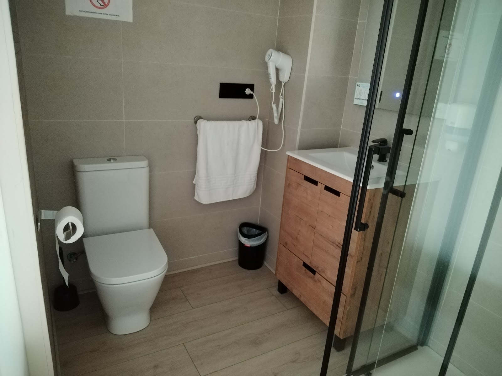 Bahia Rooms Cantabria 3000, apartment accommodation in Santander on the Camino del Norte