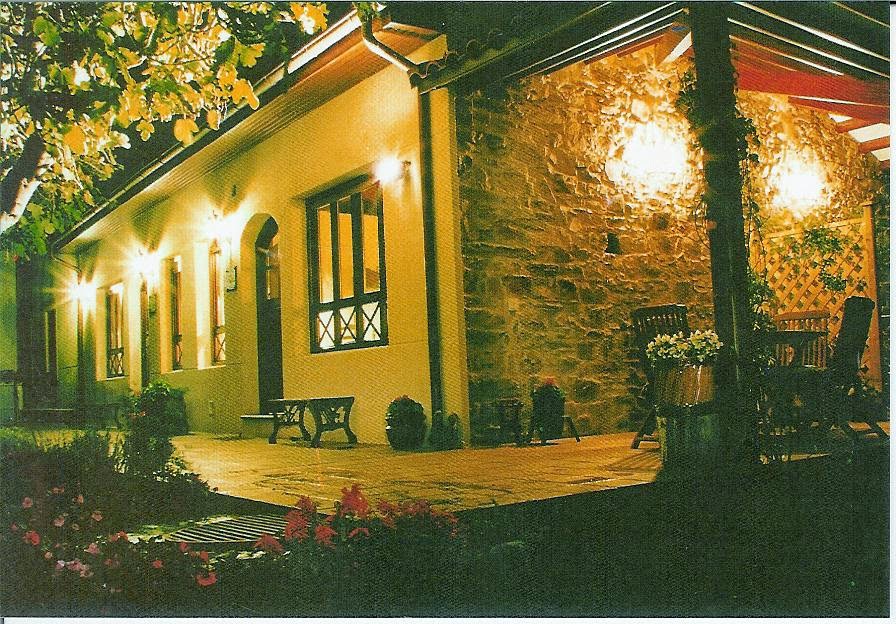 Apartamentos El Cueto, apartment accommodation in Soto de Luiña on the Camino del Norte